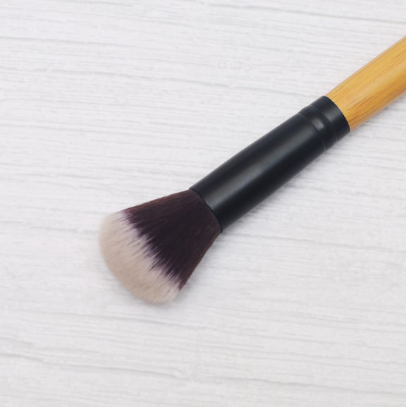 Flawless Highlighter Brush - Eco-friendly & Vegan-1